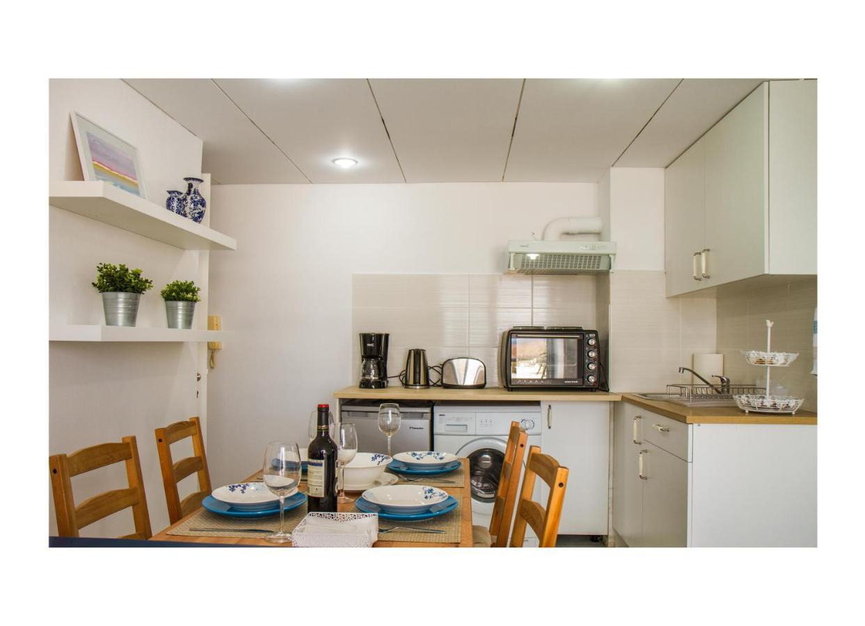 Beautiful Near The Old Town Apartment *